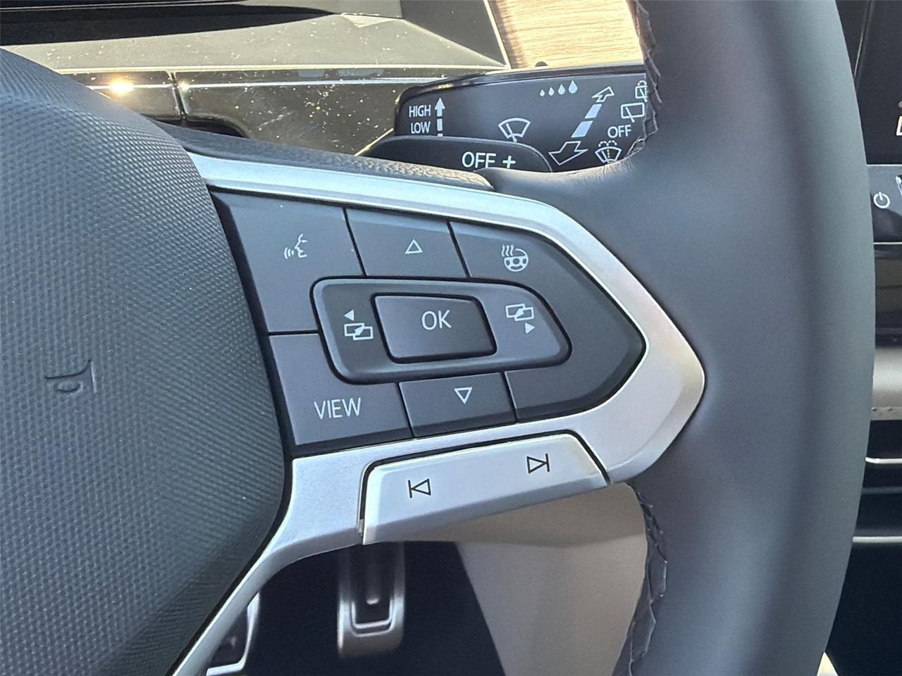 2026 Volkswagen Atlas 2.0T SEL Premium R-Line Hagerstown MD