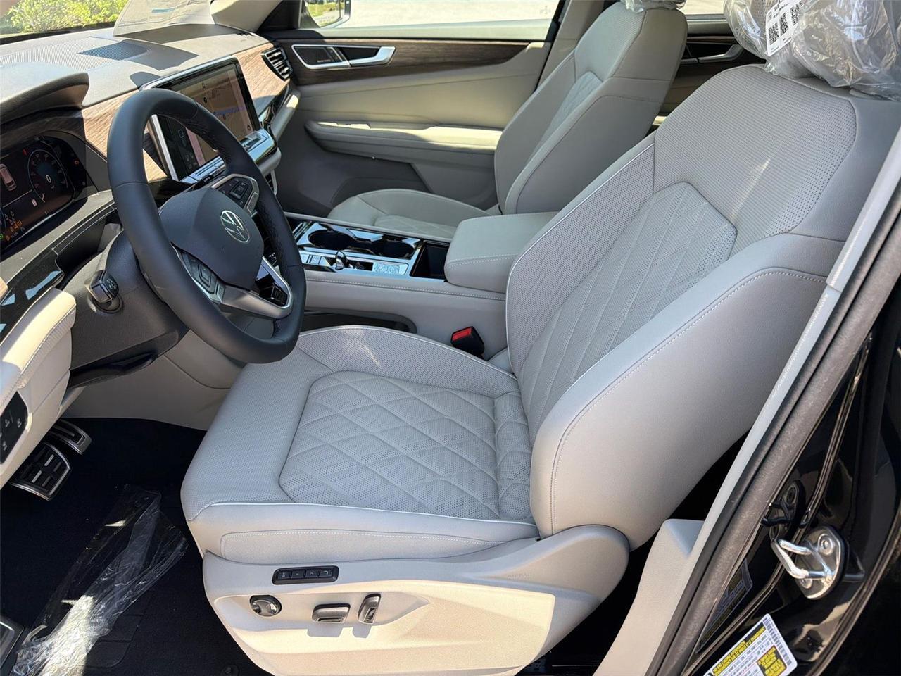 2026 Volkswagen Atlas 2.0T SEL Premium R-Line Hagerstown MD