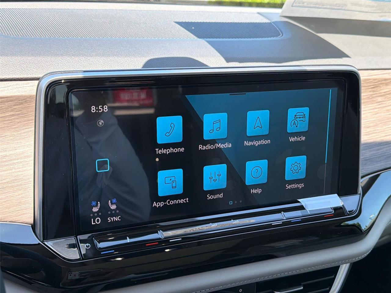 2026 Volkswagen Atlas 2.0T SEL Premium R-Line Hagerstown MD