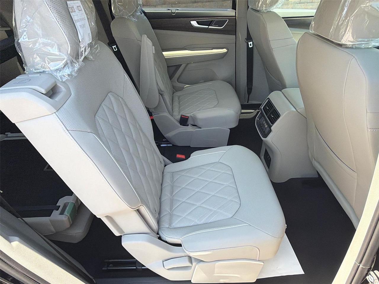 2026 Volkswagen Atlas 2.0T SEL Premium R-Line Hagerstown MD