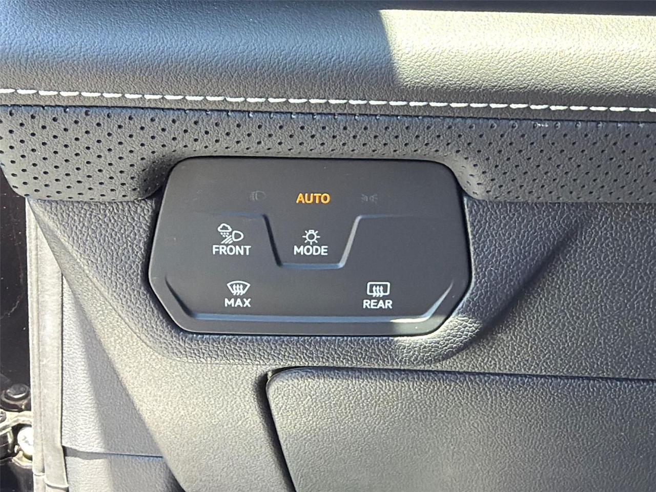 2026 Volkswagen Atlas 2.0T SEL Premium R-Line Hagerstown MD