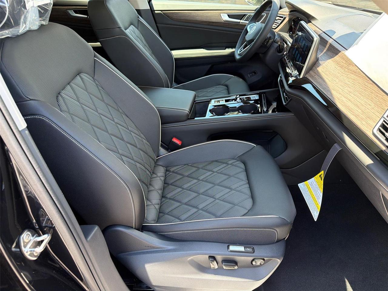 2026 Volkswagen Atlas 2.0T SEL Premium R-Line Hagerstown MD