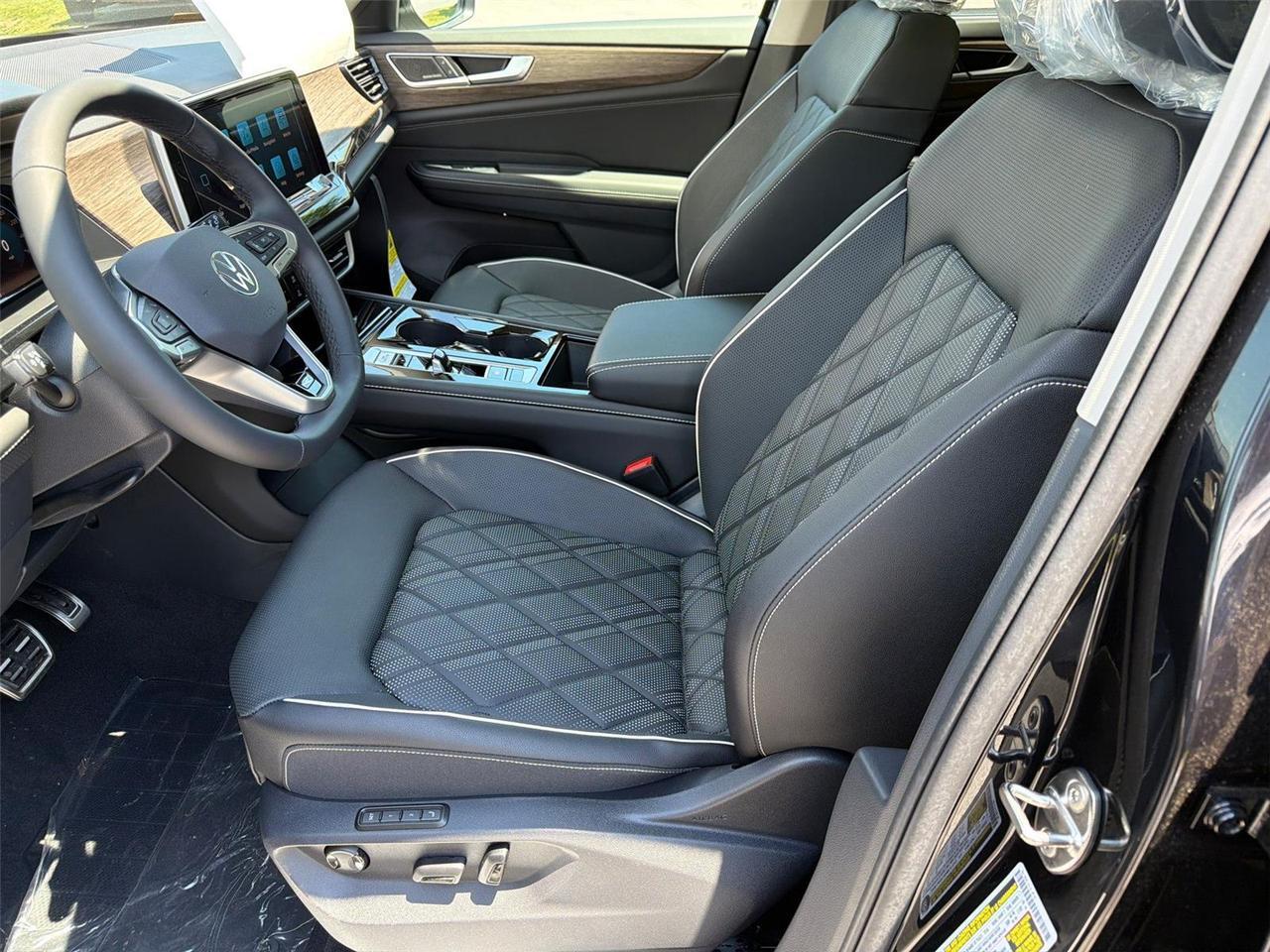 2026 Volkswagen Atlas 2.0T SEL Premium R-Line Hagerstown MD
