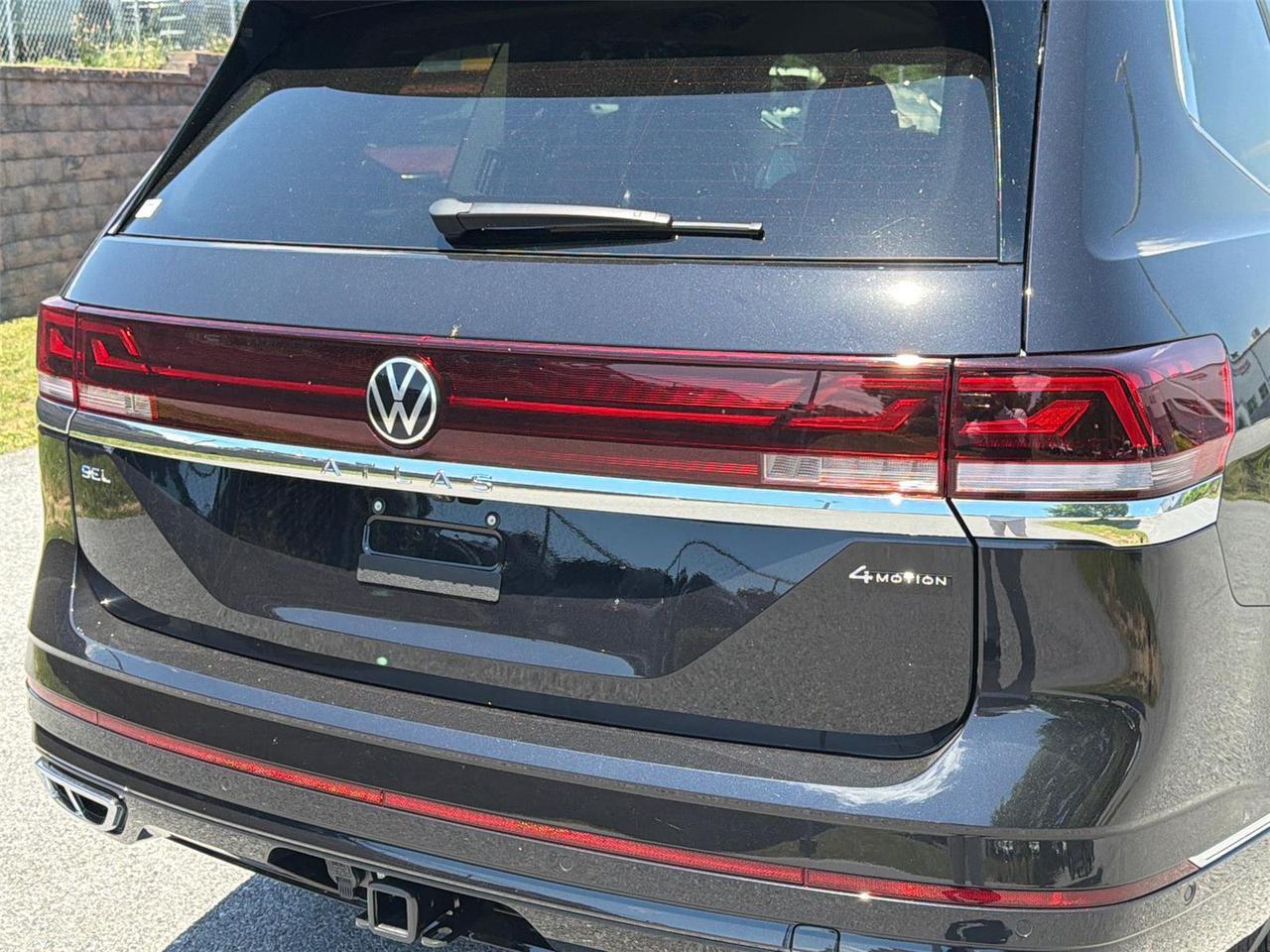 2026 Volkswagen Atlas 2.0T SEL Premium R-Line Hagerstown MD