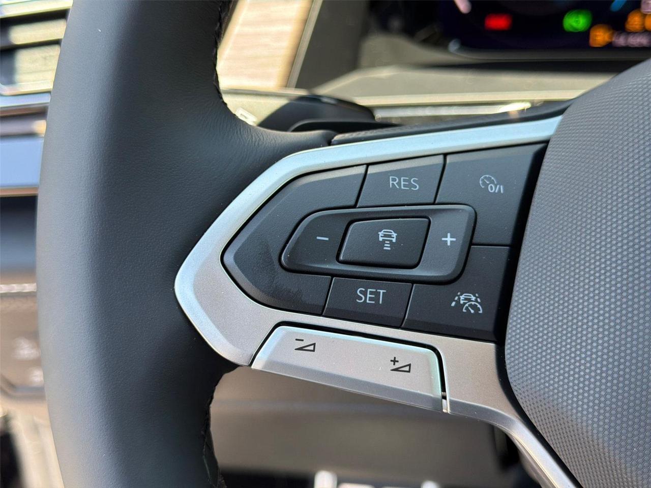 2026 Volkswagen Atlas 2.0T SEL Premium R-Line Hagerstown MD