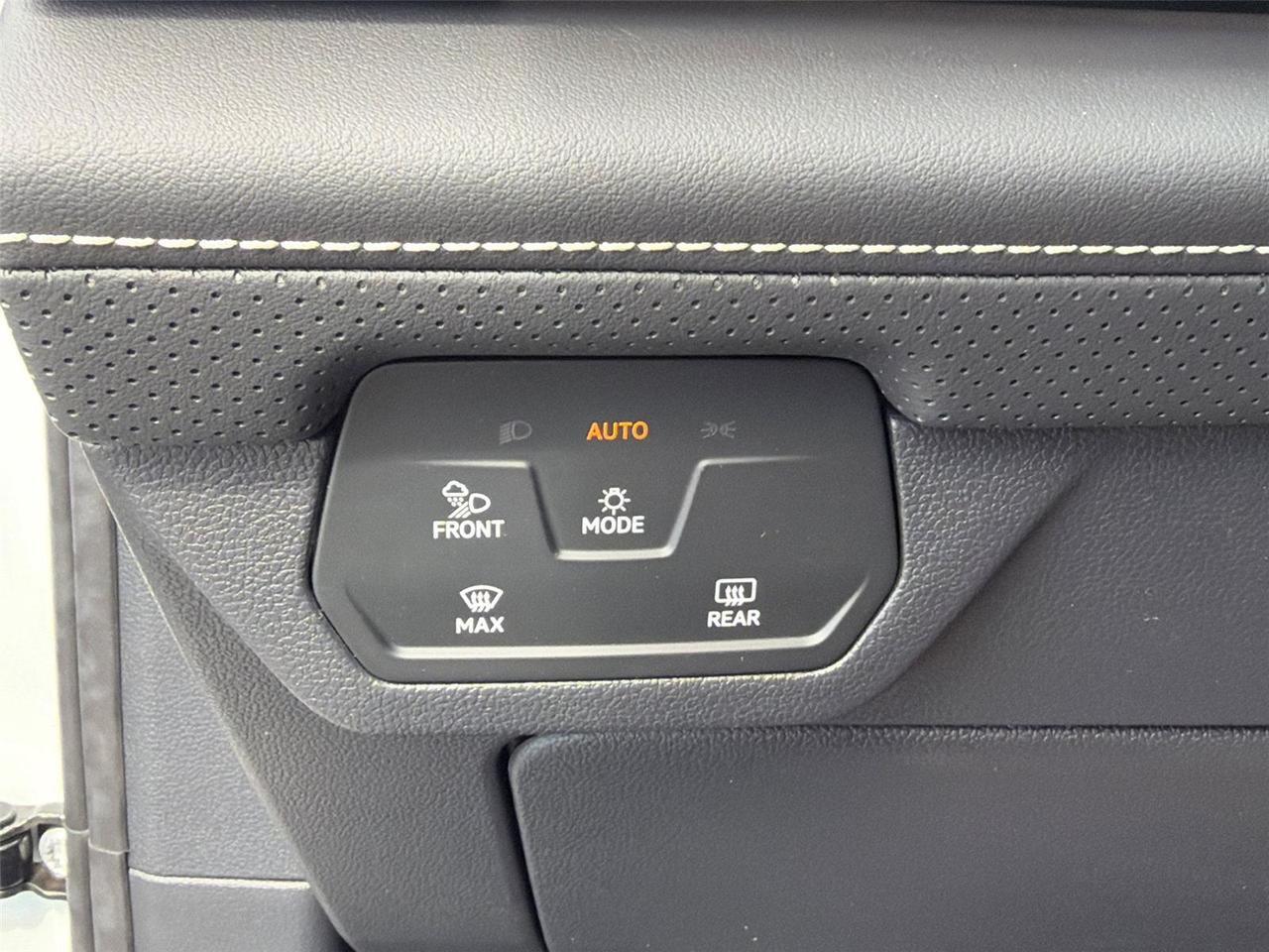 2026 Volkswagen Atlas 2.0T SEL Premium R-Line Hagerstown MD