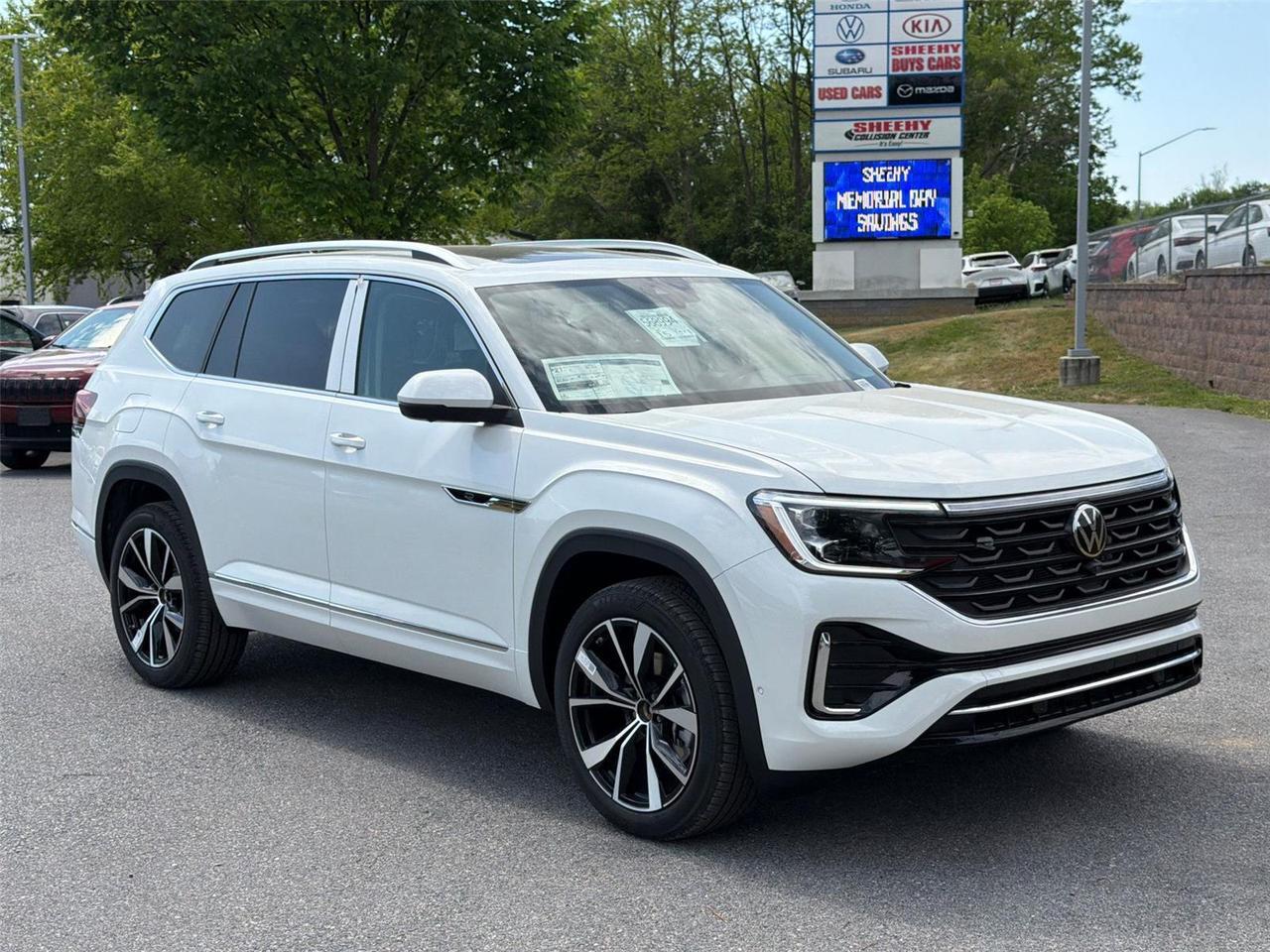 2026 Volkswagen Atlas 2.0T SEL Premium R-Line