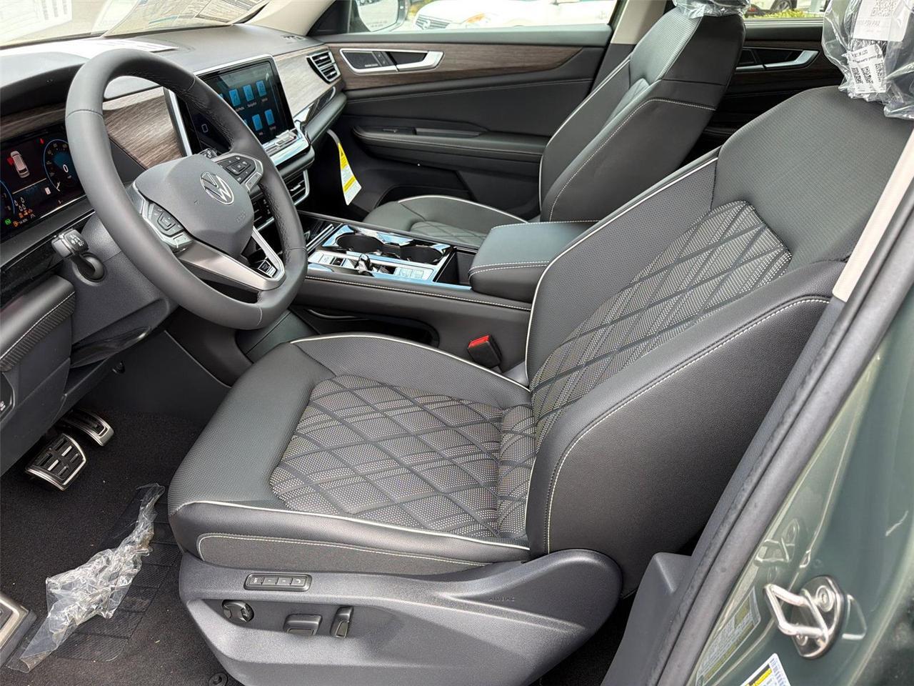 2026 Volkswagen Atlas 2.0T SEL Premium R-Line Hagerstown MD