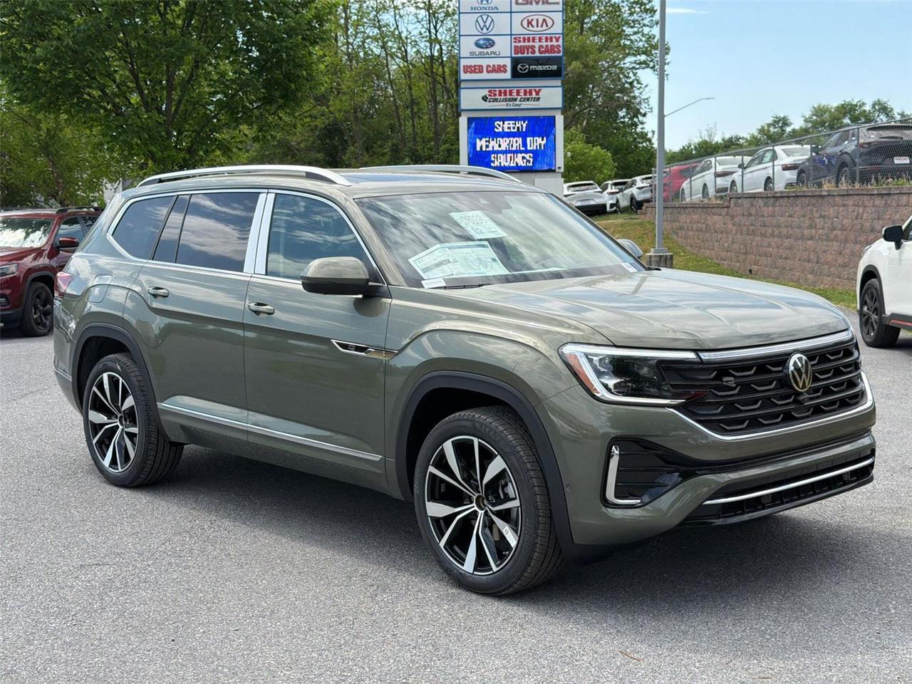 2026 Volkswagen Atlas 2.0T SEL Premium R-Line