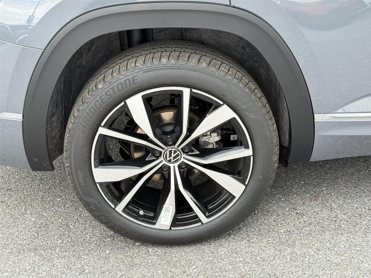 2026 Volkswagen Atlas 2.0T SEL Premium R-Line Hagerstown MD