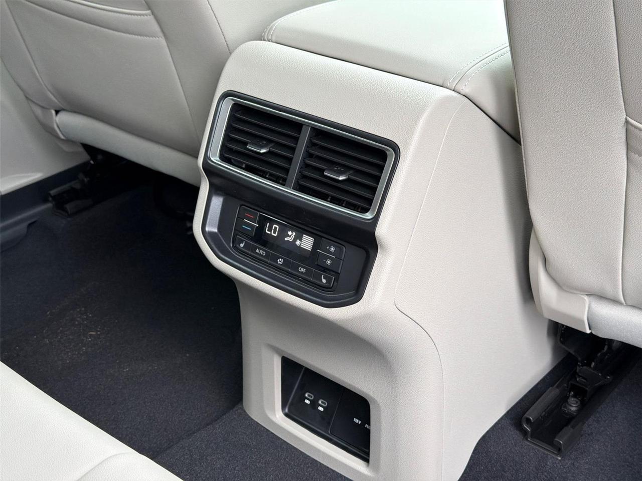 2026 Volkswagen Atlas 2.0T SEL Premium R-Line Hagerstown MD