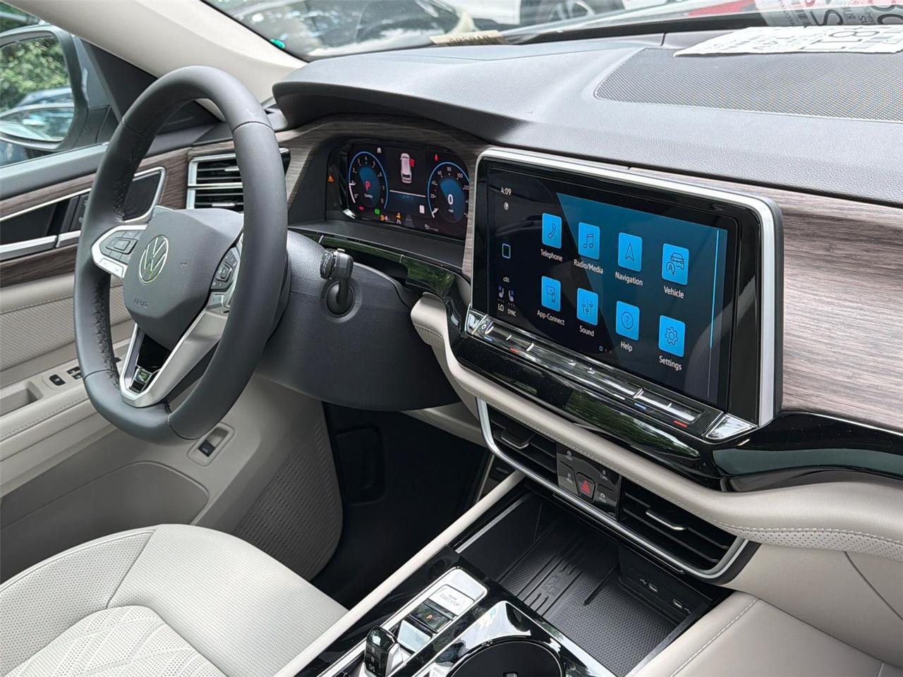 2026 Volkswagen Atlas 2.0T SEL Premium R-Line Hagerstown MD