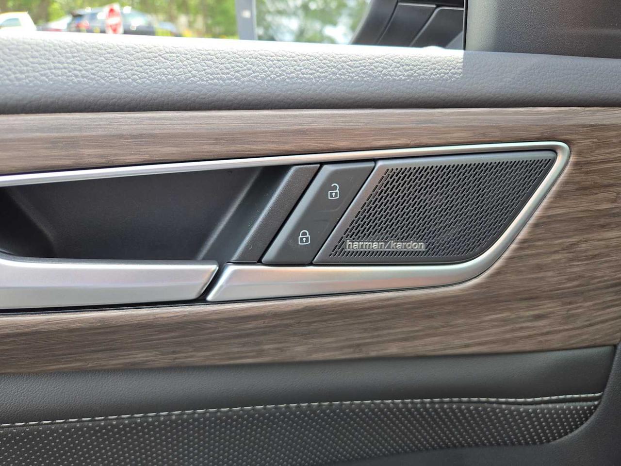 2026 Volkswagen Atlas 2.0T SEL Premium R-Line Wellesley MA