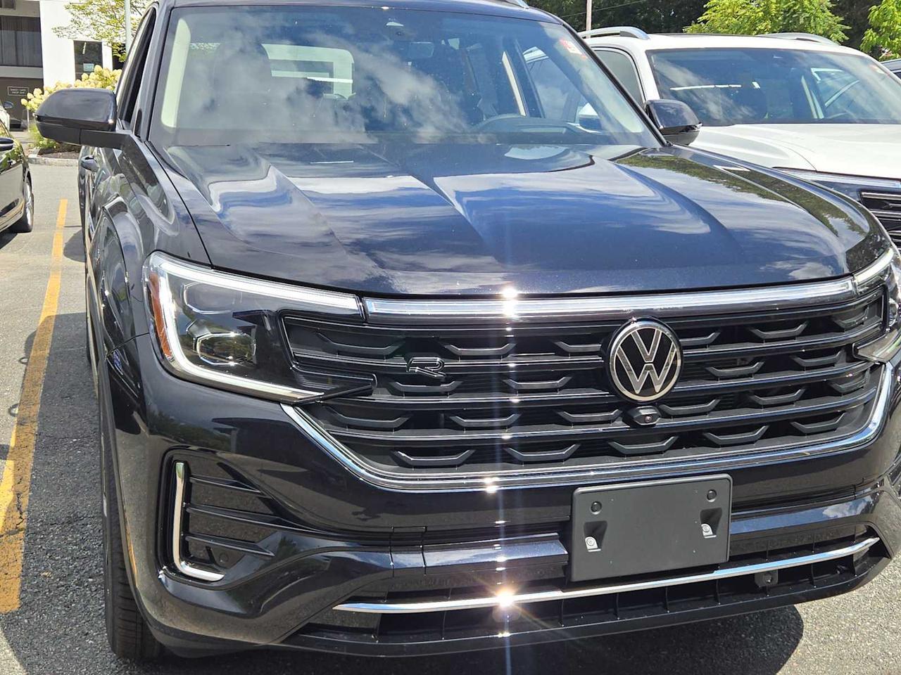 2026 Volkswagen Atlas 2.0T SEL Premium R-Line Wellesley MA