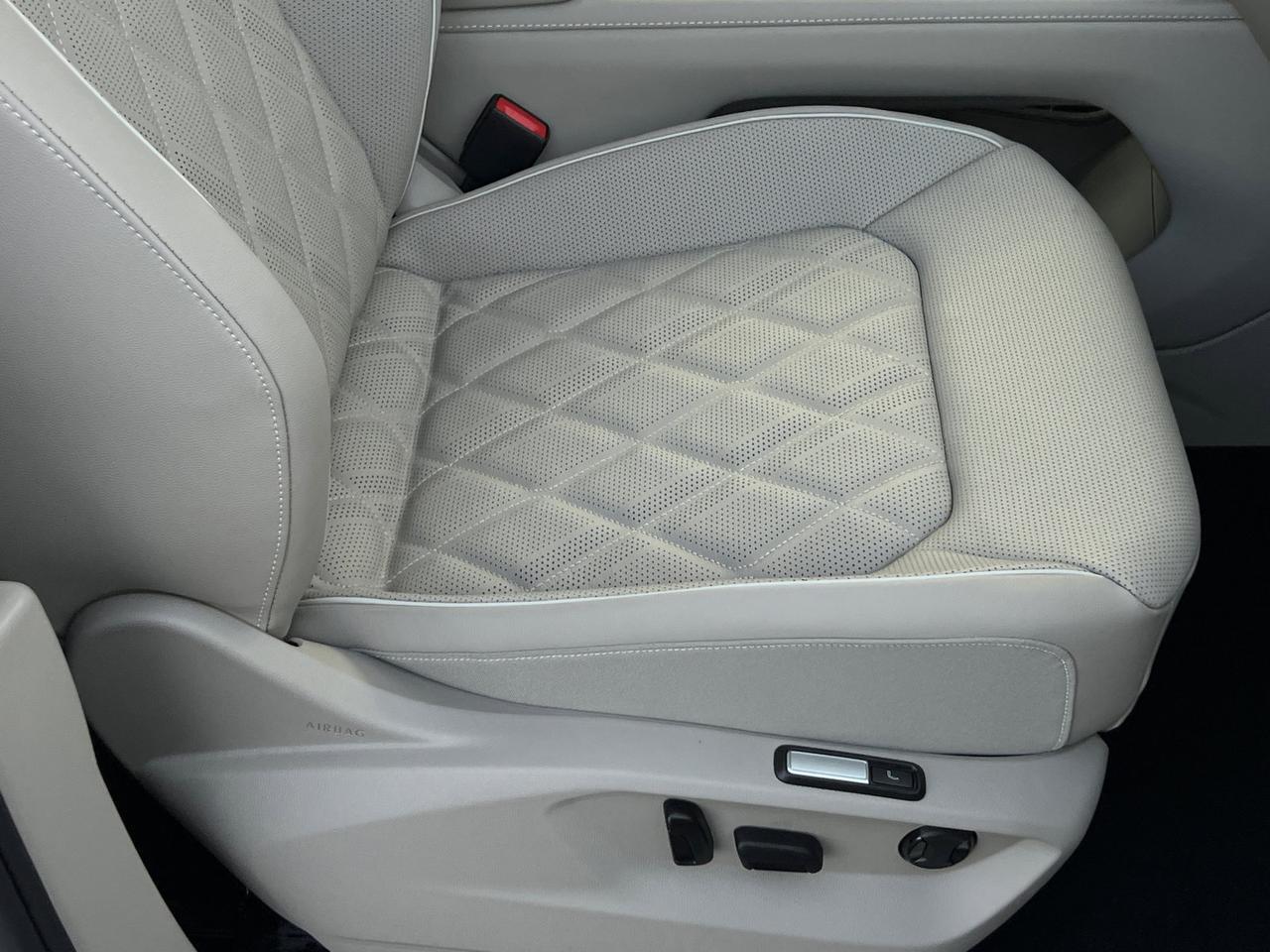 2026 Volkswagen Atlas 2.0T SEL Premium R-Line Hagerstown MD