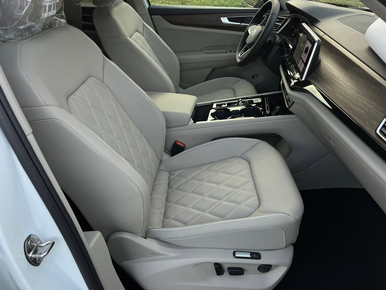 2026 Volkswagen Atlas 2.0T SEL Premium R-Line Hagerstown MD