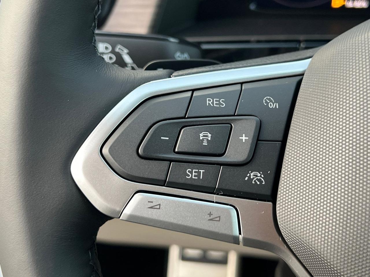 2026 Volkswagen Atlas 2.0T SEL Premium R-Line Hagerstown MD