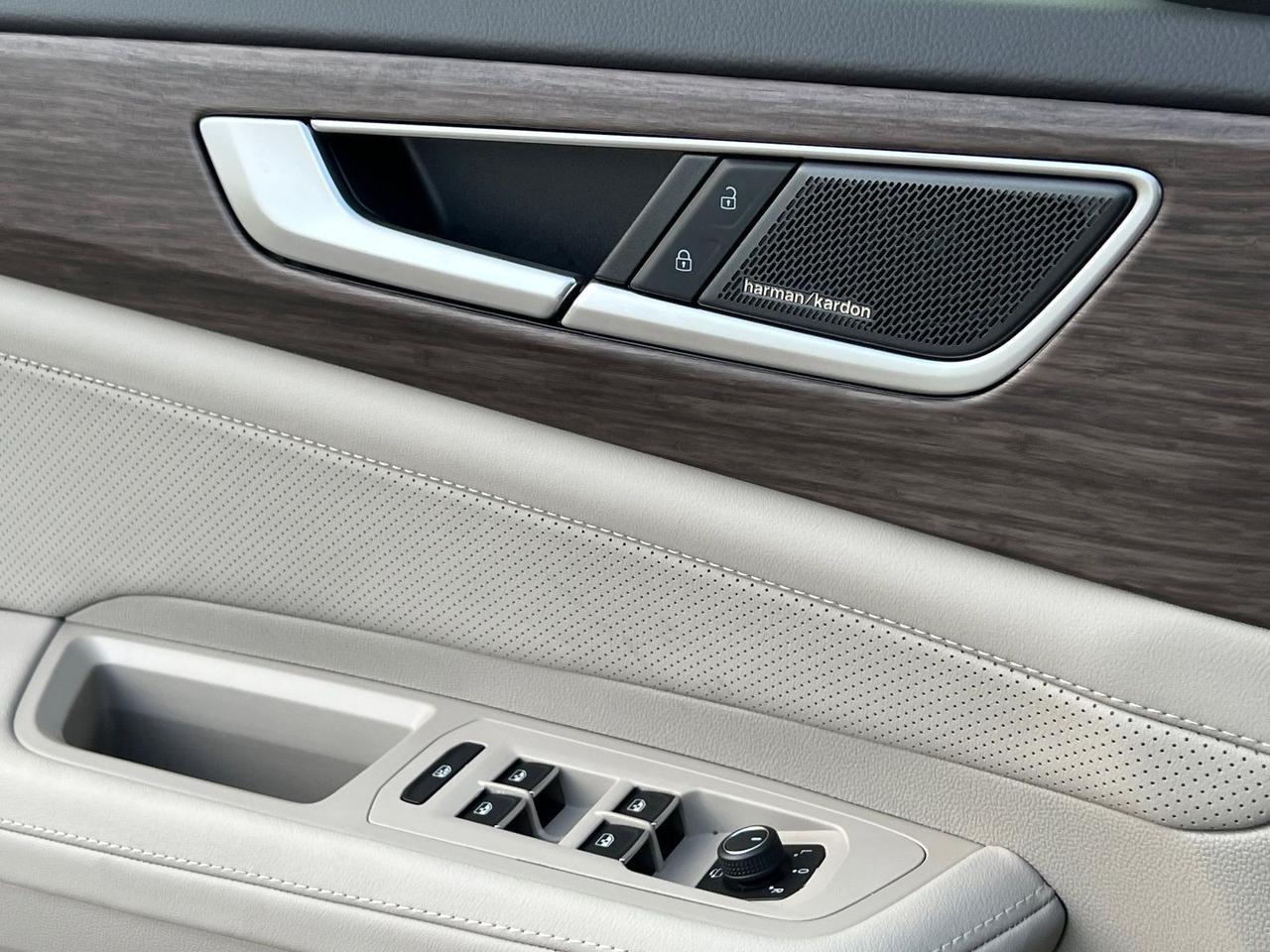 2026 Volkswagen Atlas 2.0T SEL Premium R-Line Hagerstown MD