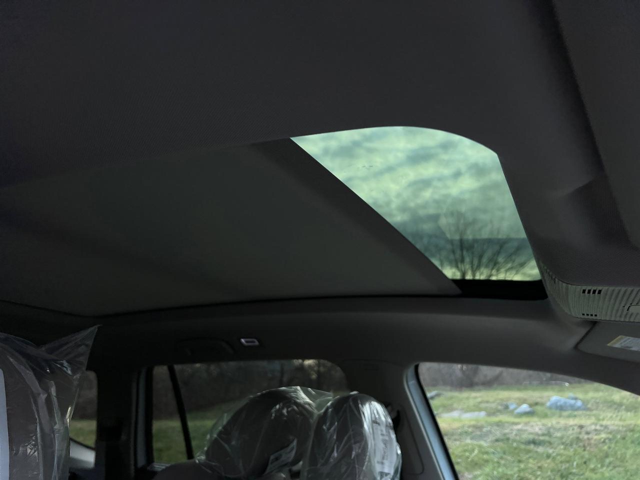 2026 Volkswagen Atlas 2.0T SEL Premium R-Line Hagerstown MD