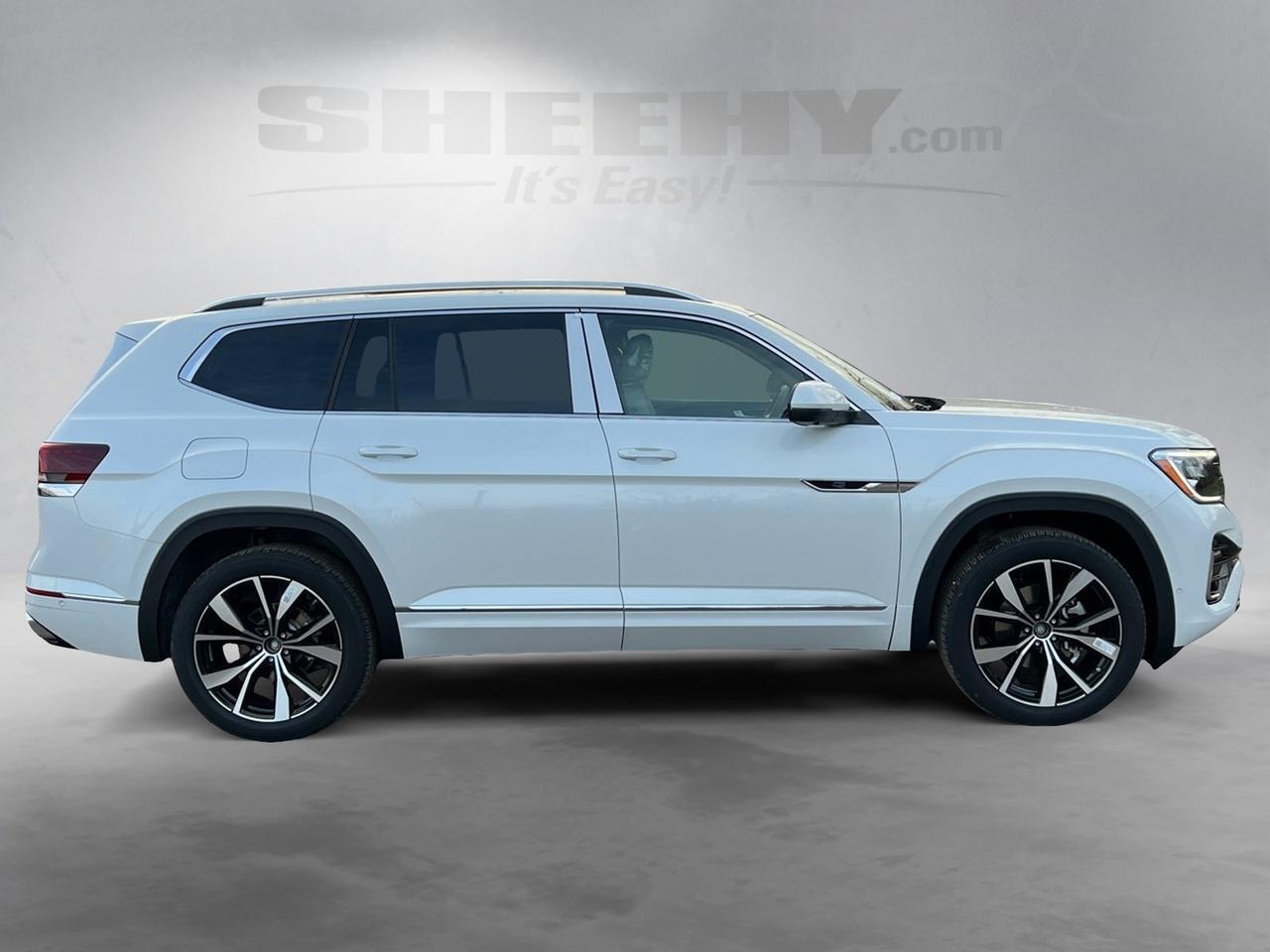 2026 Volkswagen Atlas 2.0T SEL Premium R-Line Hagerstown MD