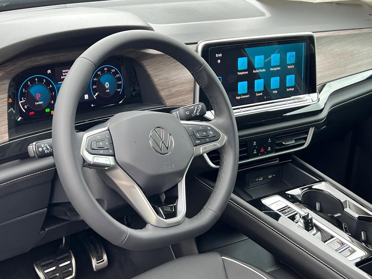 2026 Volkswagen Atlas 2.0T SEL Premium R-Line Hagerstown MD