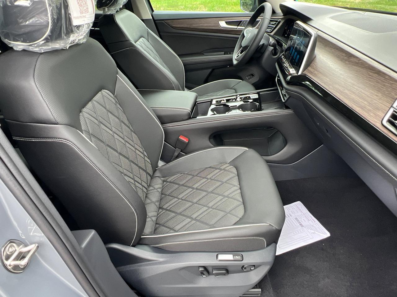 2026 Volkswagen Atlas 2.0T SEL Premium R-Line Hagerstown MD