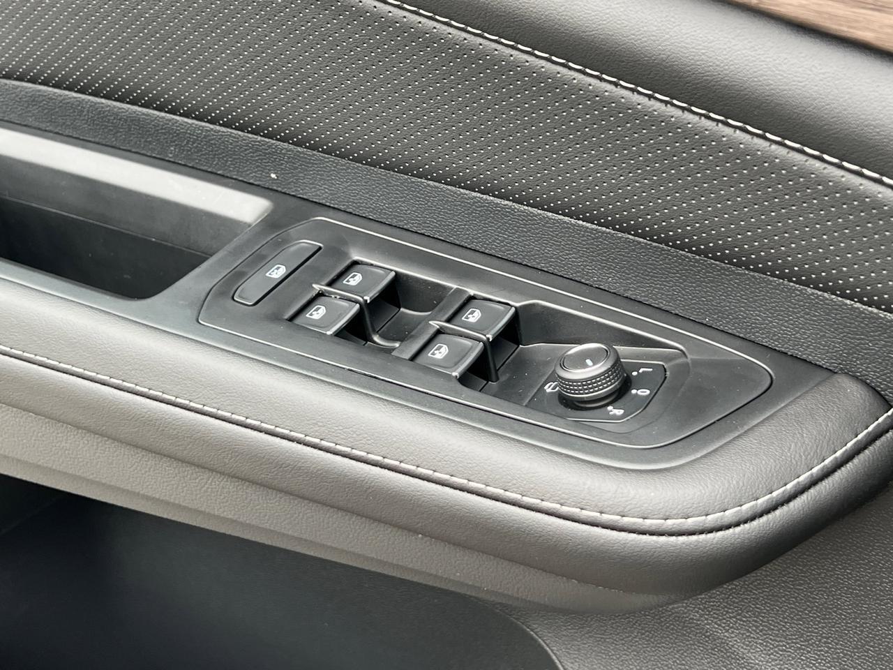 2026 Volkswagen Atlas 2.0T SEL Premium R-Line Hagerstown MD