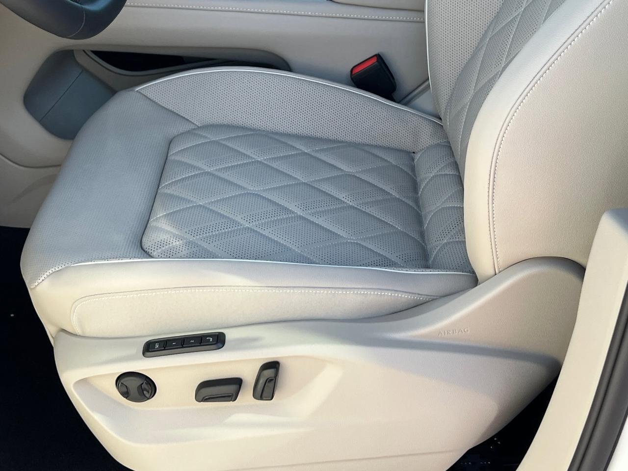 2026 Volkswagen Atlas 2.0T SEL Premium R-Line Hagerstown MD