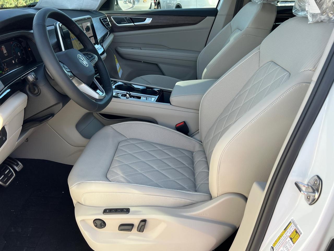 2026 Volkswagen Atlas 2.0T SEL Premium R-Line Hagerstown MD