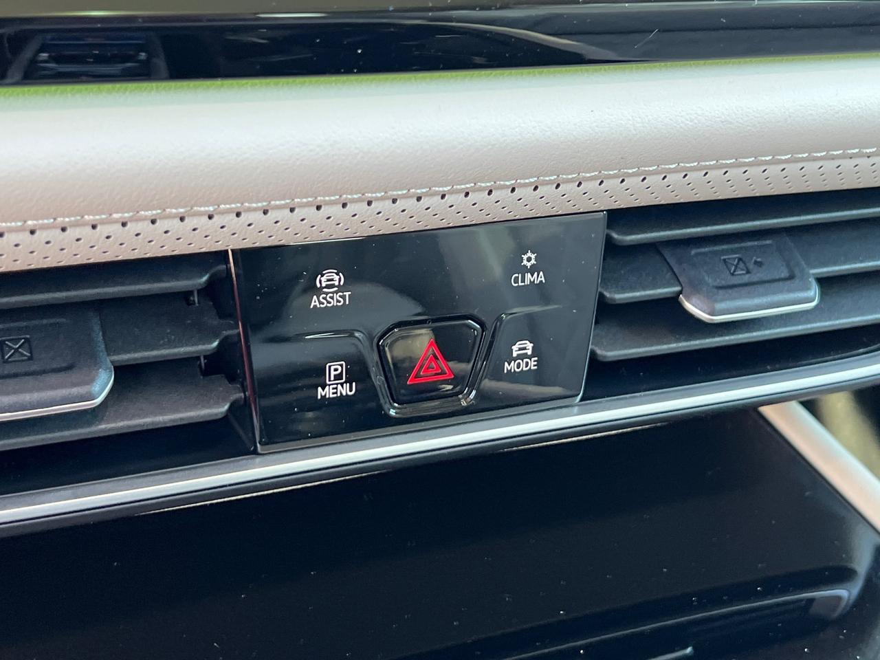 2026 Volkswagen Atlas 2.0T SEL Premium R-Line Hagerstown MD