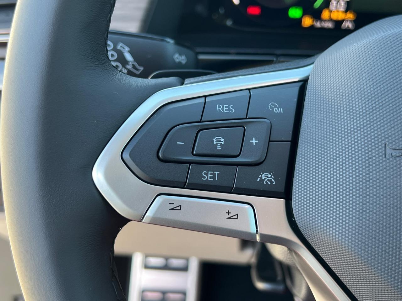 2026 Volkswagen Atlas 2.0T SEL Premium R-Line Hagerstown MD