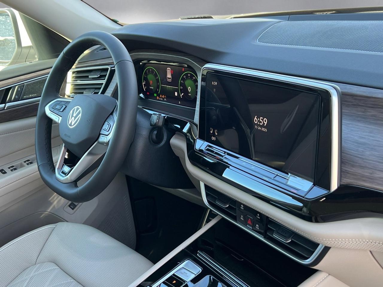 2026 Volkswagen Atlas 2.0T SEL Premium R-Line Hagerstown MD