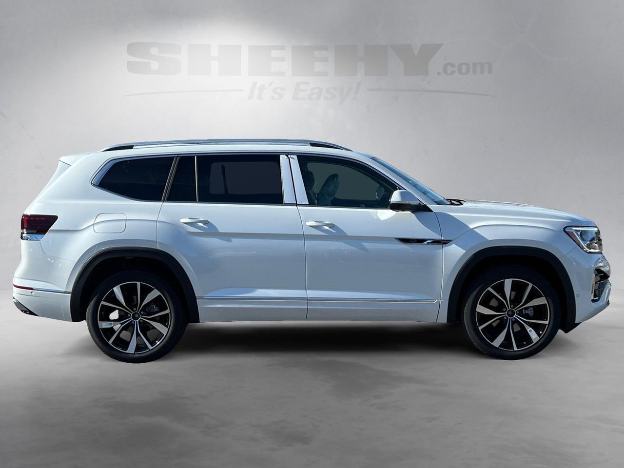 2026 Volkswagen Atlas 2.0T SEL Premium R-Line Hagerstown MD