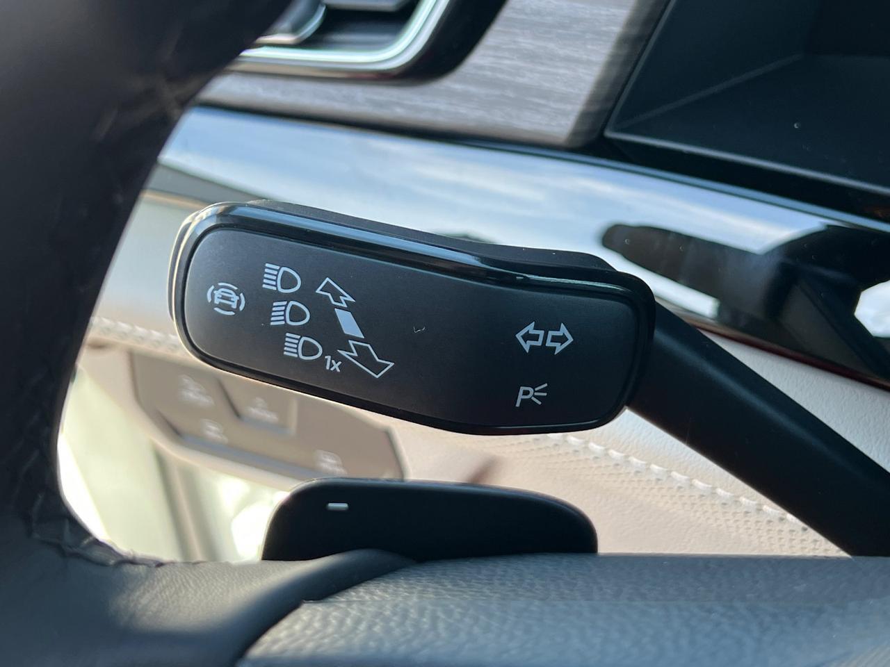 2026 Volkswagen Atlas 2.0T SEL Premium R-Line Hagerstown MD