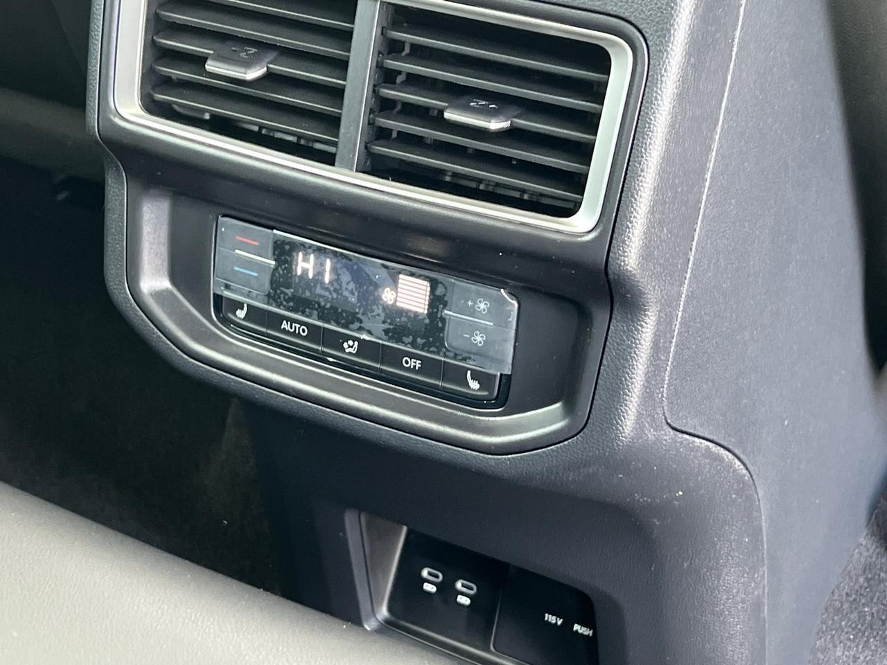 2026 Volkswagen Atlas 2.0T SEL Premium R-Line Hagerstown MD