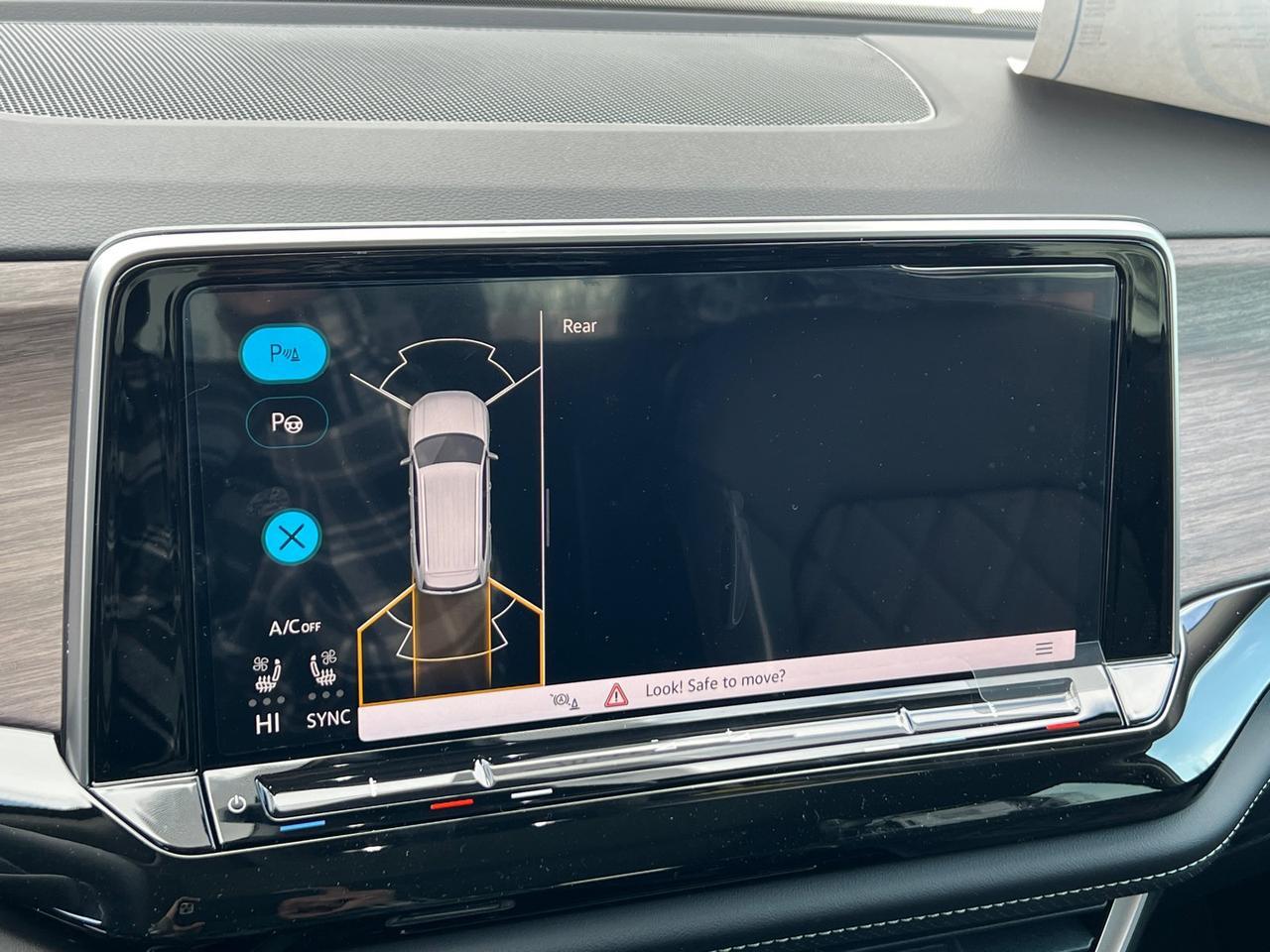 2026 Volkswagen Atlas 2.0T SEL Premium R-Line Hagerstown MD