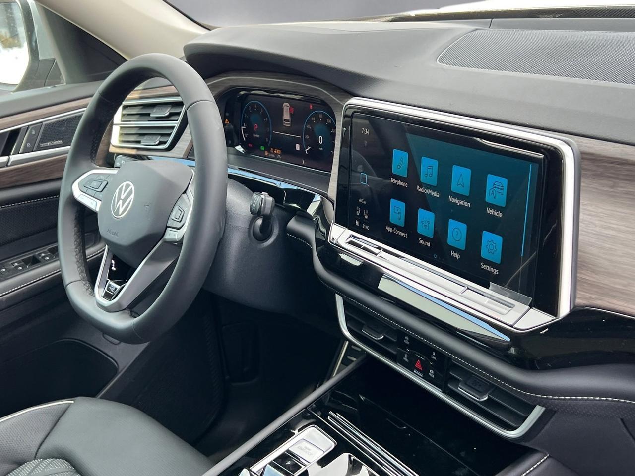 2026 Volkswagen Atlas 2.0T SEL Premium R-Line Hagerstown MD