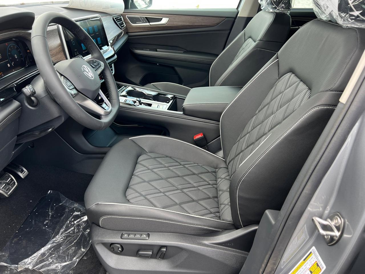 2026 Volkswagen Atlas 2.0T SEL Premium R-Line Hagerstown MD