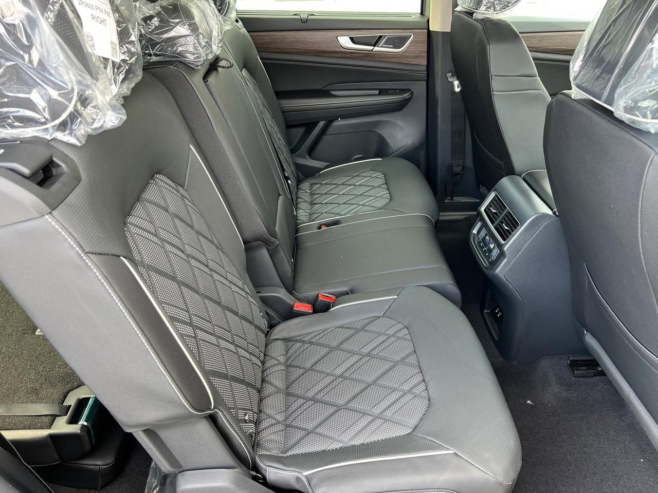 2026 Volkswagen Atlas 2.0T SEL Premium R-Line Hagerstown MD