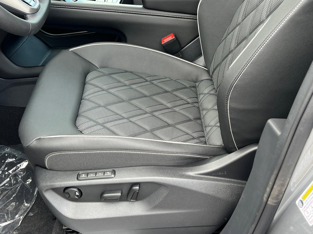 2026 Volkswagen Atlas 2.0T SEL Premium R-Line Hagerstown MD