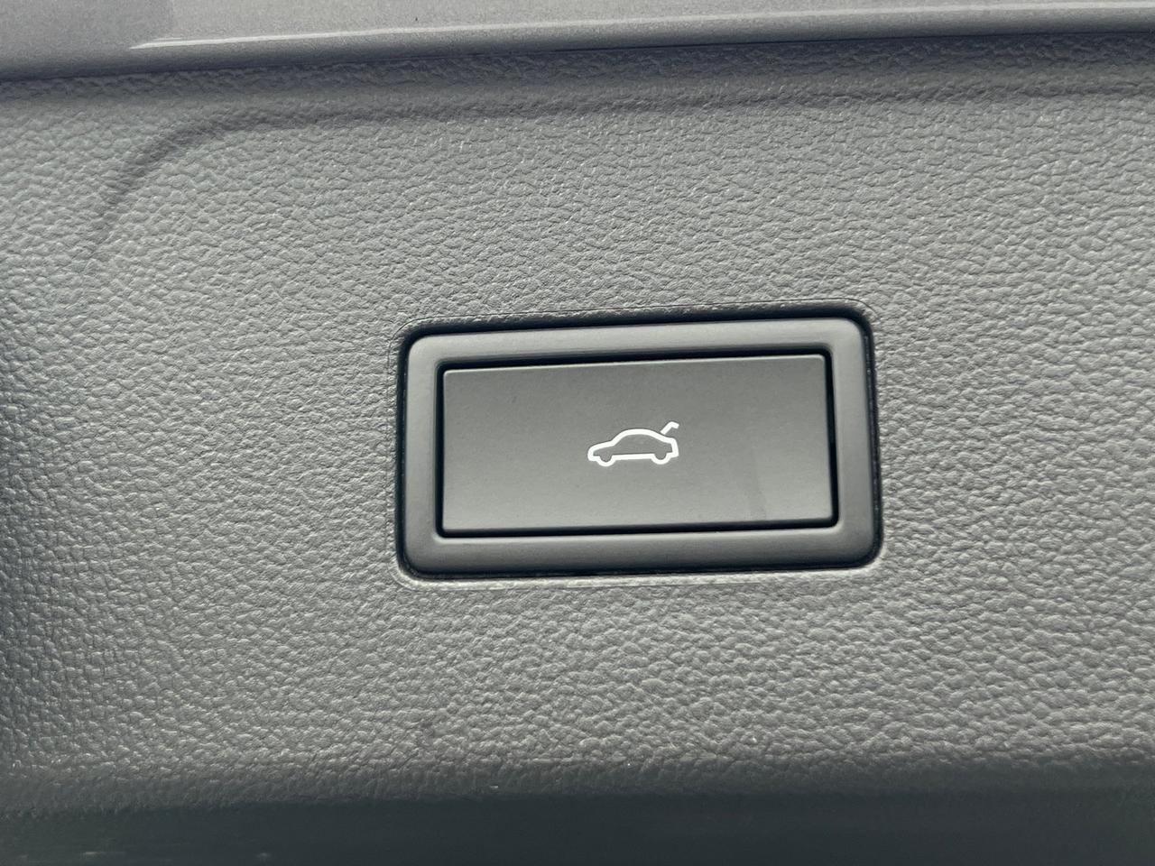 2026 Volkswagen Atlas 2.0T SEL Premium R-Line Hagerstown MD