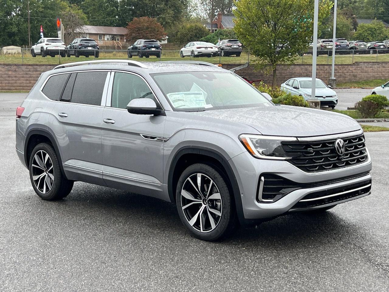 2026 Volkswagen Atlas 2.0T SEL Premium R-Line