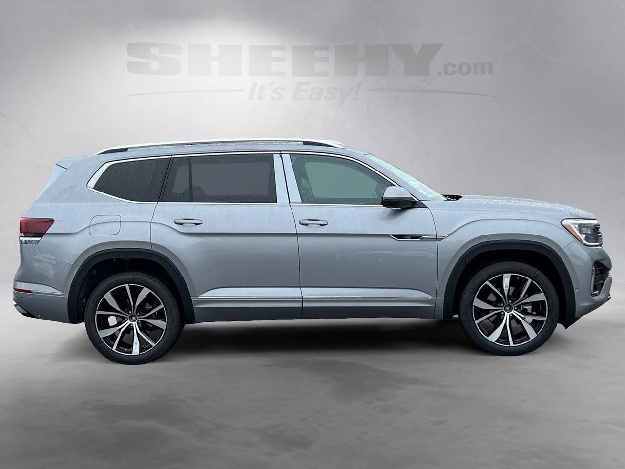 2026 Volkswagen Atlas 2.0T SEL Premium R-Line Hagerstown MD