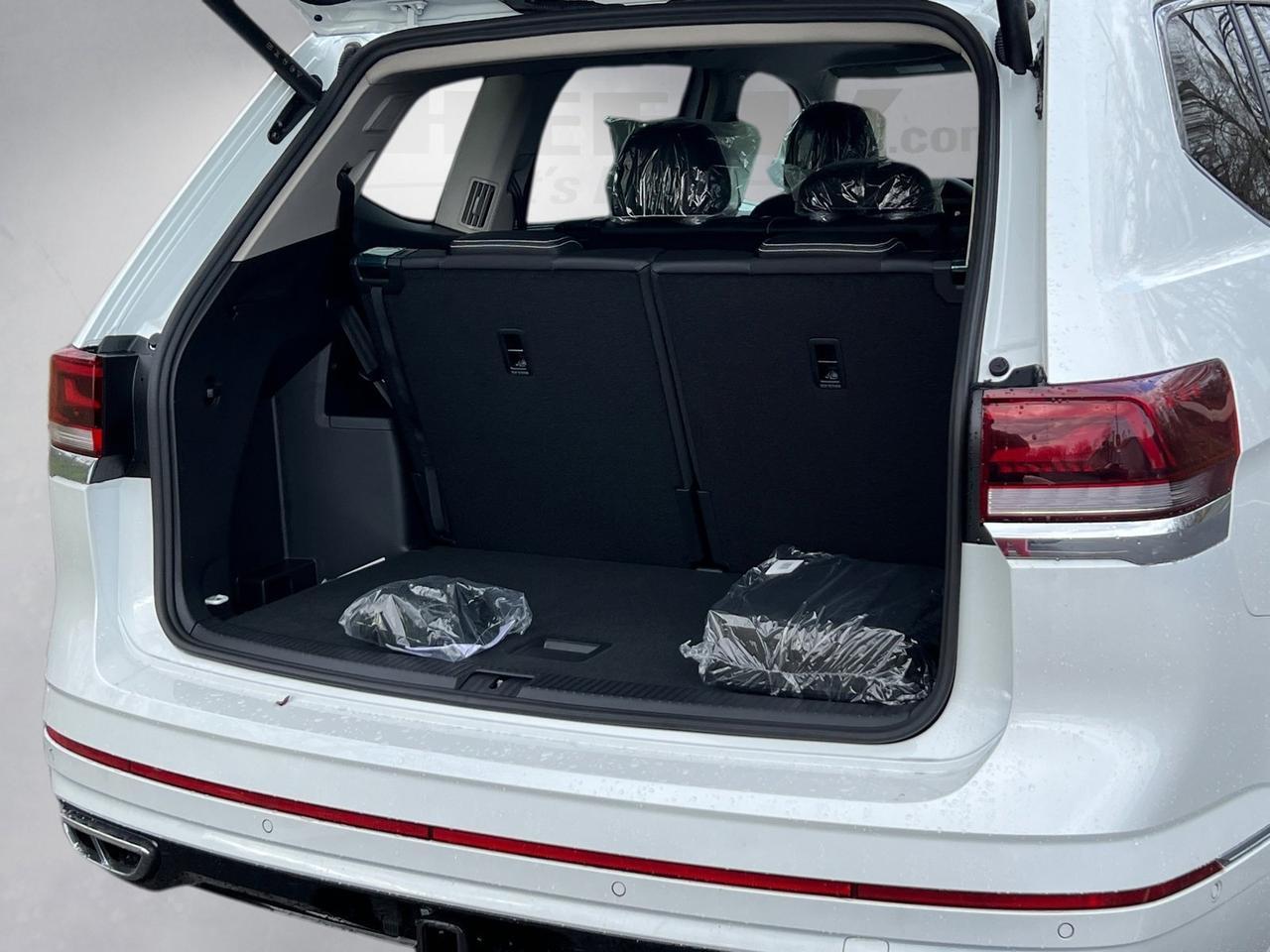 2026 Volkswagen Atlas 2.0T SEL Premium R-Line Hagerstown MD