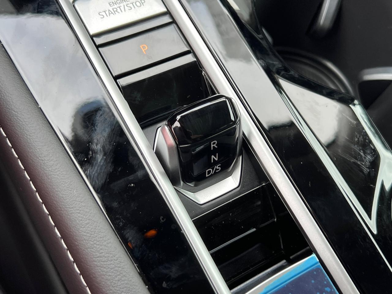 2026 Volkswagen Atlas 2.0T SEL Premium R-Line Hagerstown MD