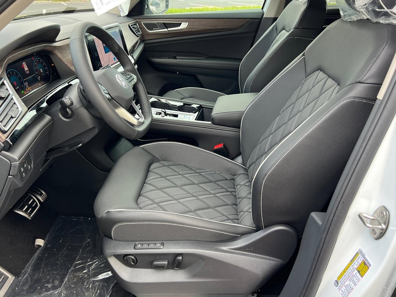 2026 Volkswagen Atlas 2.0T SEL Premium R-Line Hagerstown MD