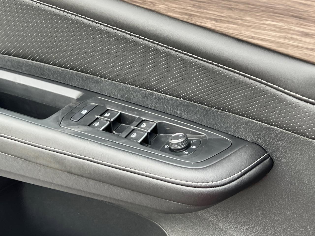 2026 Volkswagen Atlas 2.0T SEL Premium R-Line Hagerstown MD