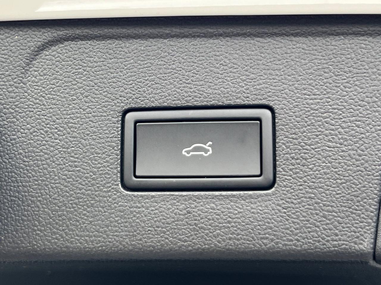 2026 Volkswagen Atlas 2.0T SEL Premium R-Line Hagerstown MD