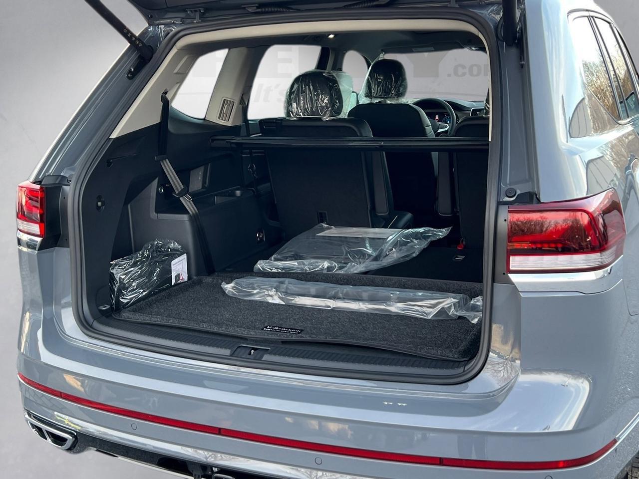 2026 Volkswagen Atlas 2.0T SEL Premium R-Line Hagerstown MD