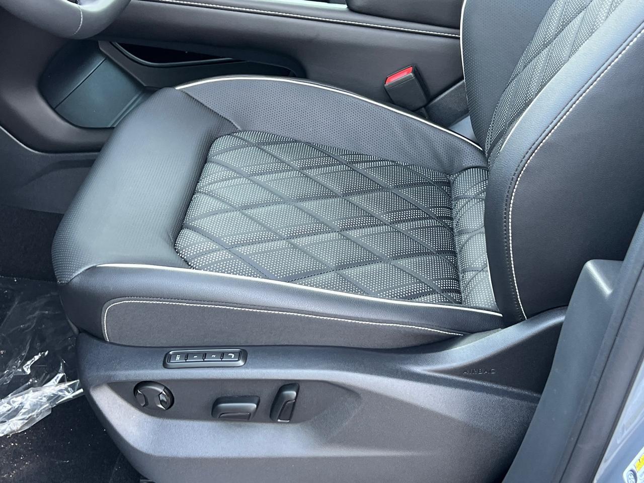 2026 Volkswagen Atlas 2.0T SEL Premium R-Line Hagerstown MD